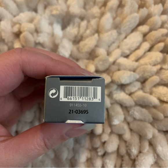 Dermalogica circular hydration serum travel bottle size - Picture 4 of 9